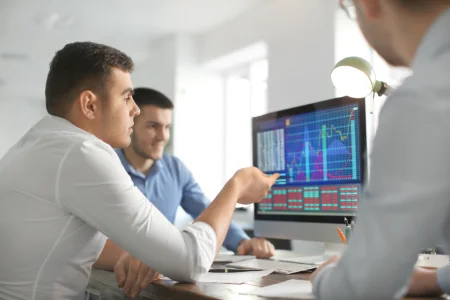 Comment utiliser les données pour optimiser les stratégies de vente et de marketing